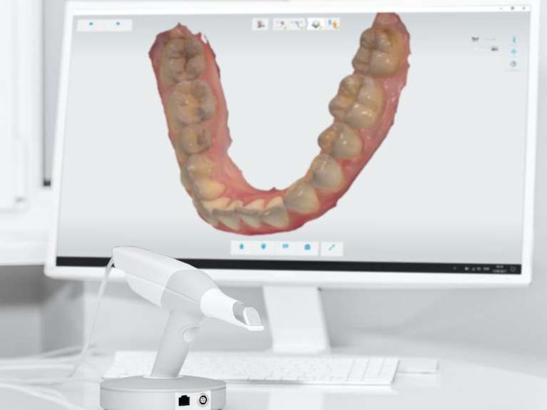 A computer screen showing a digital impression of someones teeth, ashburn va